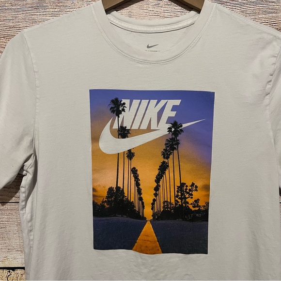 Nike Air Palm Tree Sunset Tee Mens L - Picture 2 of 10